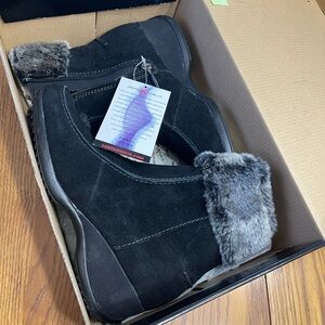 Black Suede Ankle Boots with Faux Fur Trim